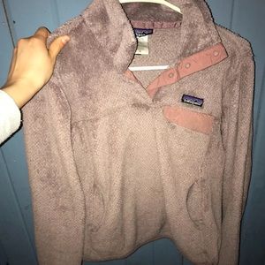Patagonia pullover size medium
